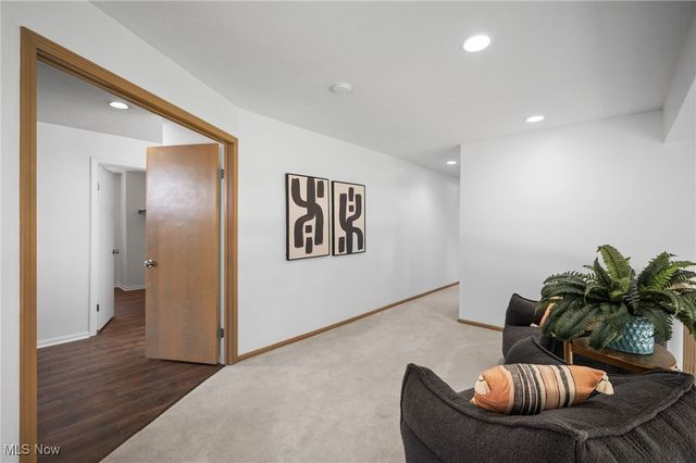 32560 Wintergreen Drive, Solon, OH 44139