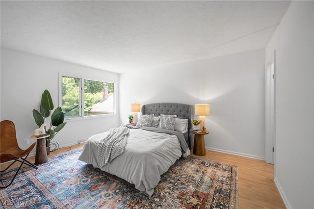 32560 Wintergreen Drive, Solon, OH 44139