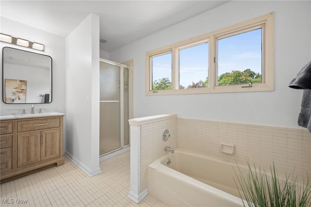 32560 Wintergreen Drive, Solon, OH 44139