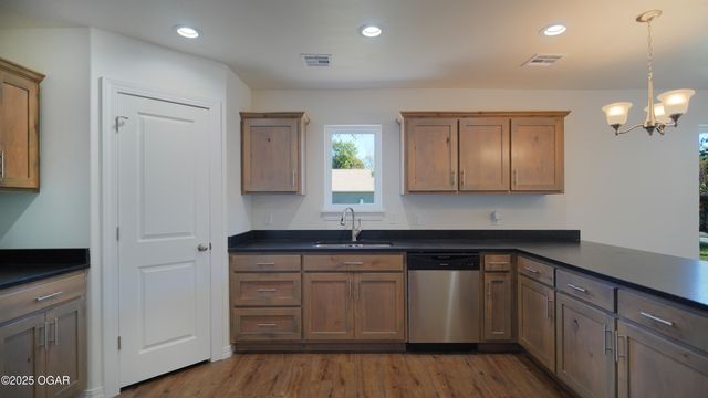 2605 E Central Street, Joplin, MO 64801