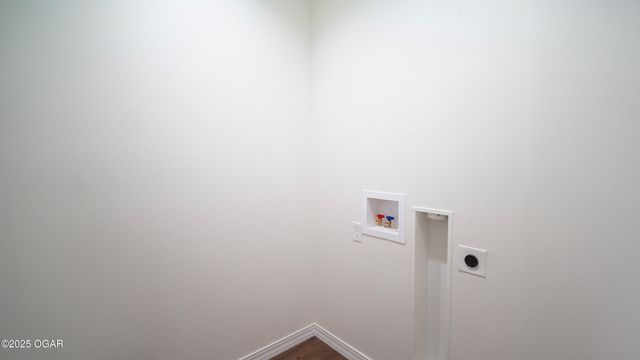 2605 E Central Street, Joplin, MO 64801