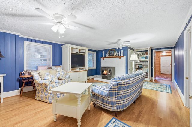 705 Woodland Drive, Kingstree, SC 29556