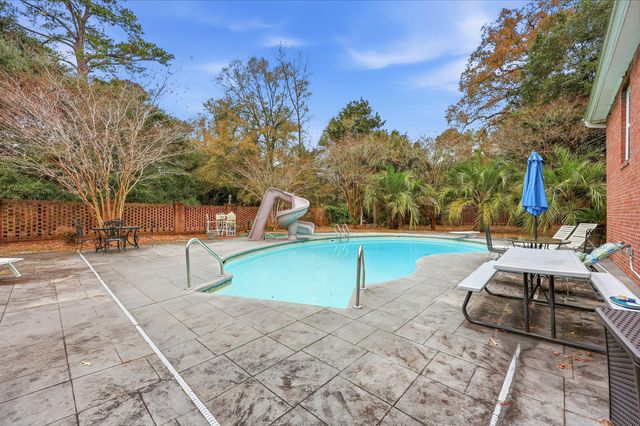 705 Woodland Drive, Kingstree, SC 29556