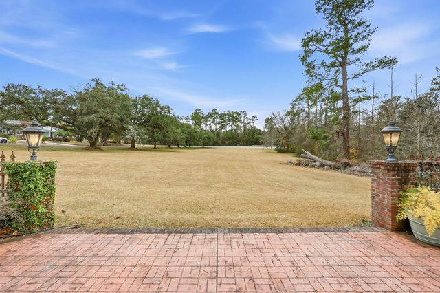 705 Woodland Drive, Kingstree, SC 29556