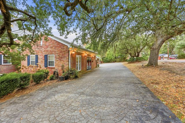 705 Woodland Drive, Kingstree, SC 29556