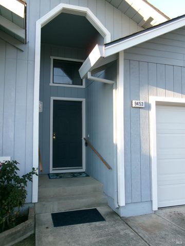 9453 Jessica Dr, Windsor, CA 95492