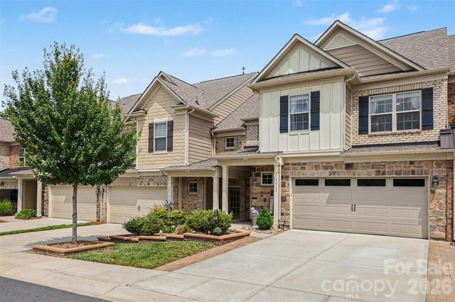 5012 Forest Hills Place, Fort Mill, SC 29707