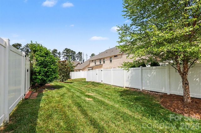 5012 Forest Hills Place, Fort Mill, SC 29707