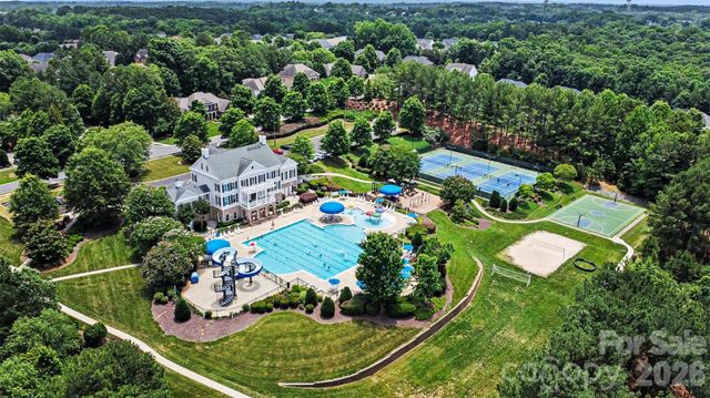 5012 Forest Hills Place, Fort Mill, SC 29707