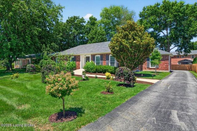 11019 Brechin Rd, Louisville, KY 40243