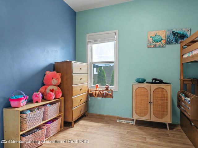 1923 Sunnyside Avenue, Lansing, MI 48910