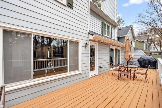 2340 Defoors Ferry NW Road, Atlanta, GA 30318