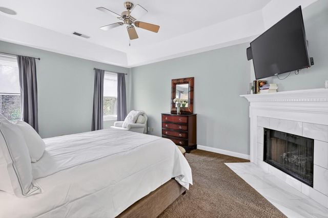 2340 Defoors Ferry NW Road, Atlanta, GA 30318