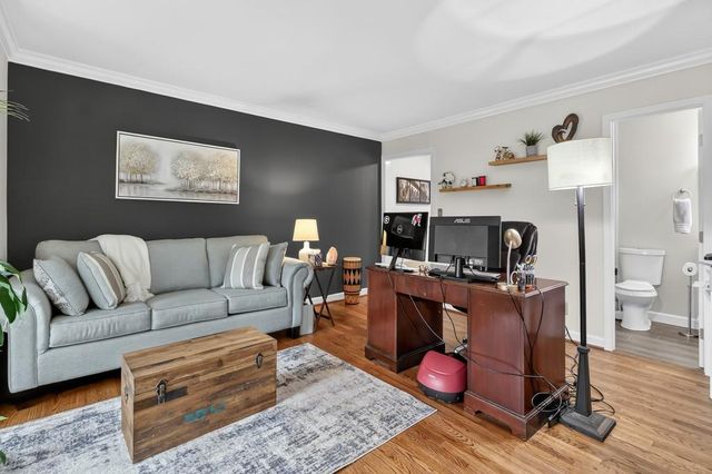 2340 Defoors Ferry NW Road, Atlanta, GA 30318