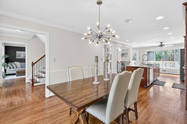 2340 Defoors Ferry NW Road, Atlanta, GA 30318