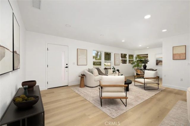 6953 E Stearns St, Long Beach, CA 90815