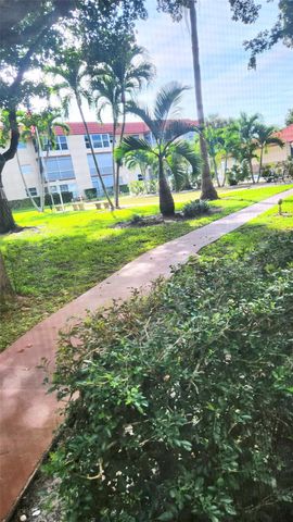 700 SE 6th Ave 106, Deerfield Beach, FL 33441