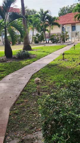 700 SE 6th Ave 106, Deerfield Beach, FL 33441