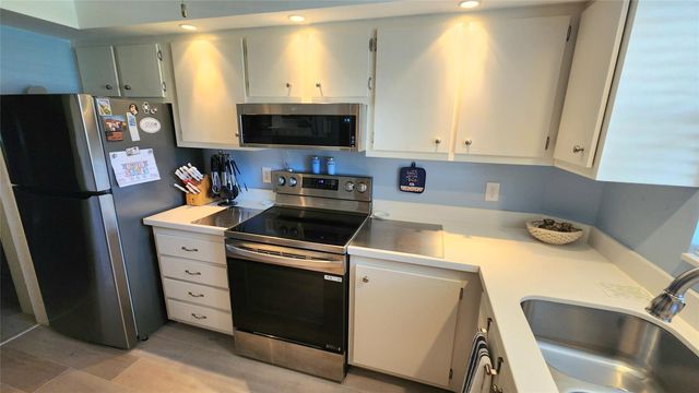 700 SE 6th Ave 106, Deerfield Beach, FL 33441