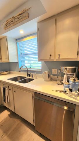 700 SE 6th Ave 106, Deerfield Beach, FL 33441