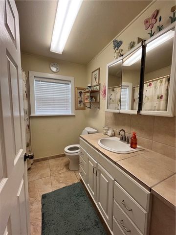 729 Chase Dr, Corpus Christi, TX 78412