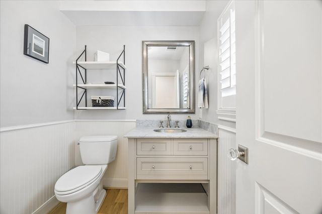 1741 Banks Street, Houston, TX 77098