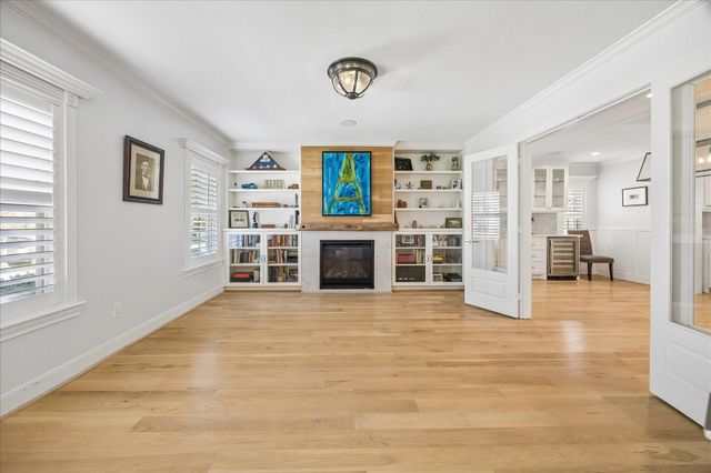 1741 Banks Street, Houston, TX 77098