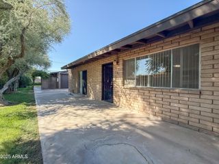 2219 W MORTEN Avenue 5, Phoenix, AZ 85021