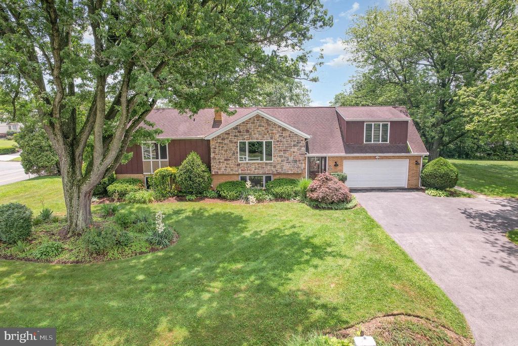 6551 LYTERS LN, Harrisburg, PA 17111