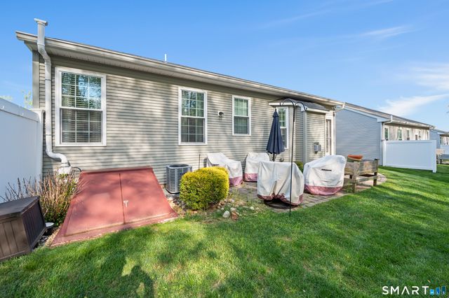 11 Webster Lane 6, Middletown, CT 06457