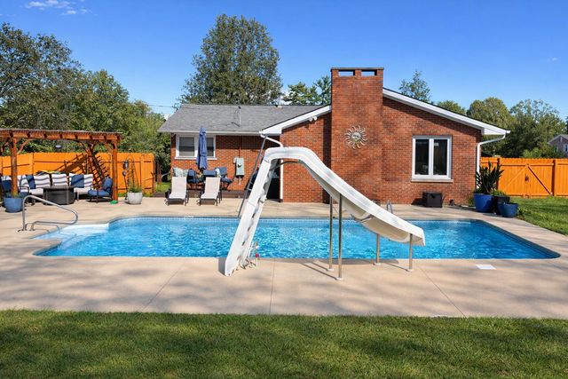 101 Charlotte Drive, Cynthiana, KY 41031