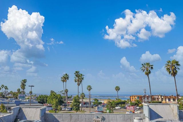 5055 Coral Sand Ter, San Diego, CA 92117