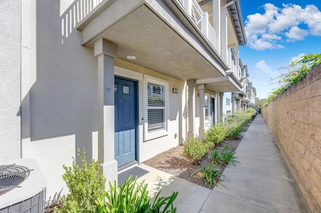 5055 Coral Sand Ter, San Diego, CA 92117