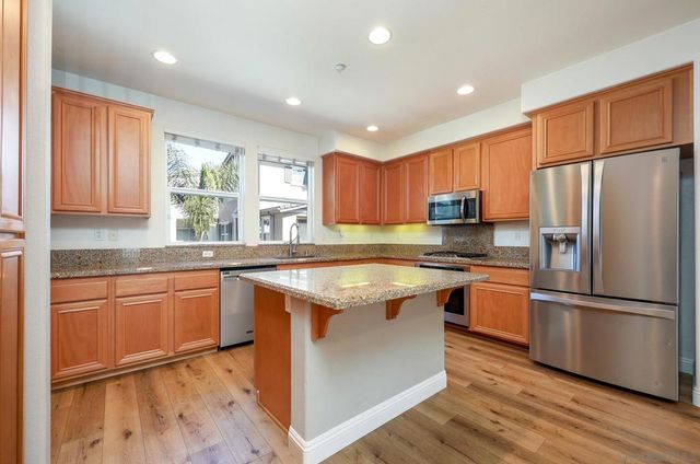 5055 Coral Sand Ter, San Diego, CA 92117