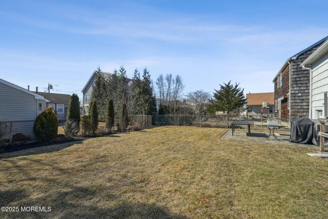 202 Yale Avenue WINTER MONTHLY RENTAL, Point Pleasant Beach, NJ 08742
