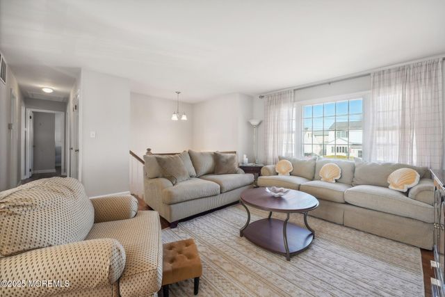 202 Yale Avenue WINTER MONTHLY RENTAL, Point Pleasant Beach, NJ 08742