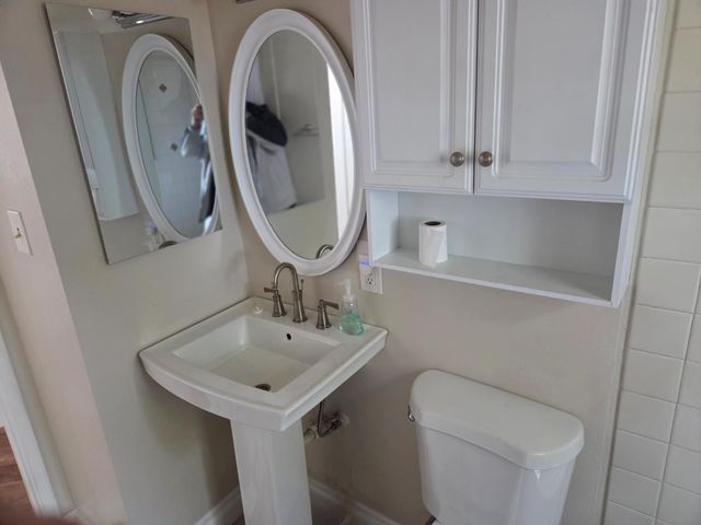 6462 Golf View Dr, Sacramento, CA 95822