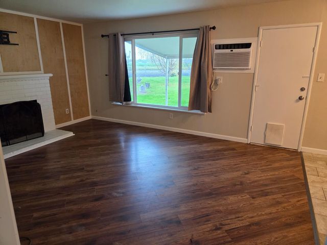 6462 Golf View Dr, Sacramento, CA 95822