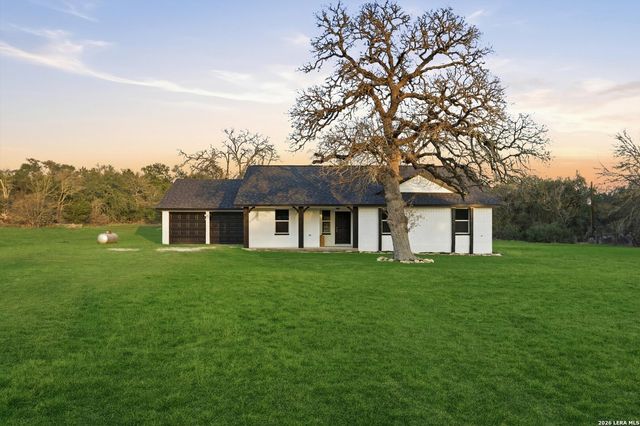1070 Lonesome Trail, Driftwood, TX 78619