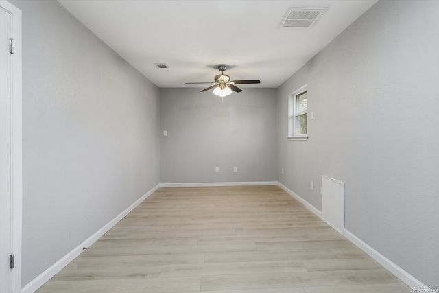1070 Lonesome Trail, Driftwood, TX 78619