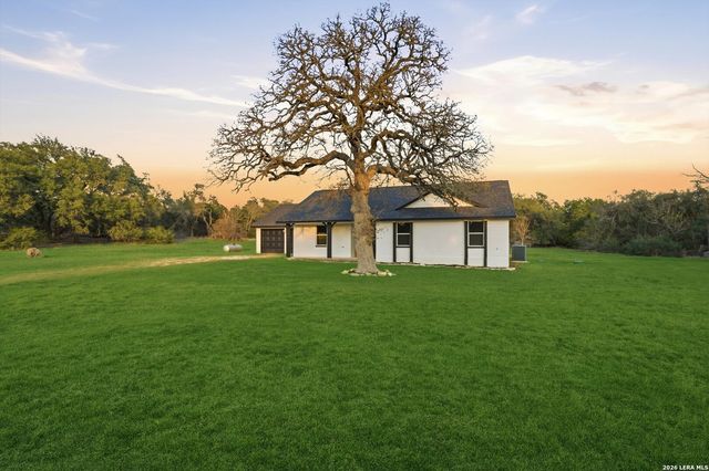 1070 Lonesome Trail, Driftwood, TX 78619