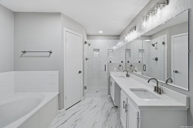 1070 Lonesome Trail, Driftwood, TX 78619