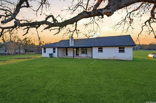 1070 Lonesome Trail, Driftwood, TX 78619