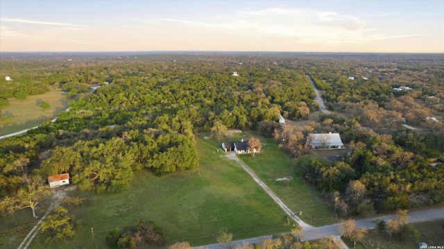 1070 Lonesome Trail, Driftwood, TX 78619