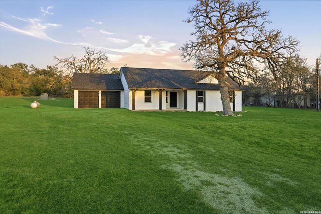 1070 Lonesome Trail, Driftwood, TX 78619