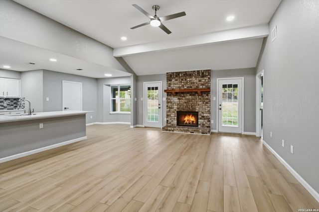 1070 Lonesome Trail, Driftwood, TX 78619