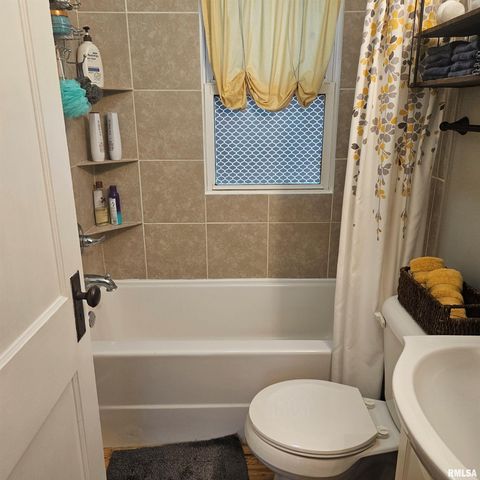 1327 BROWN Avenue, Galesburg, IL 61401