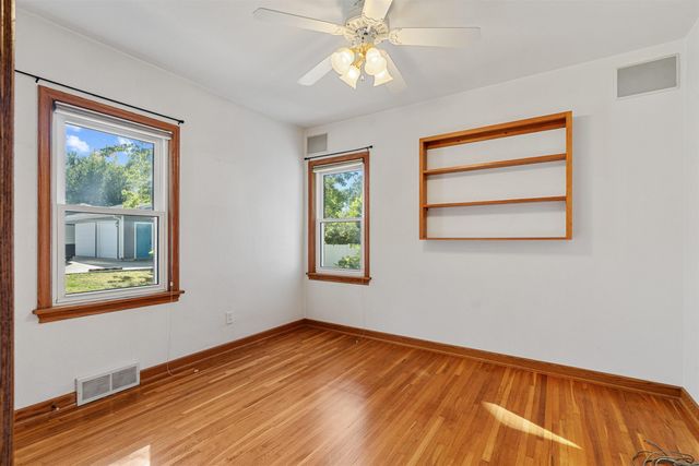 114 Hanna Boulevard, Waterloo, IA 50701