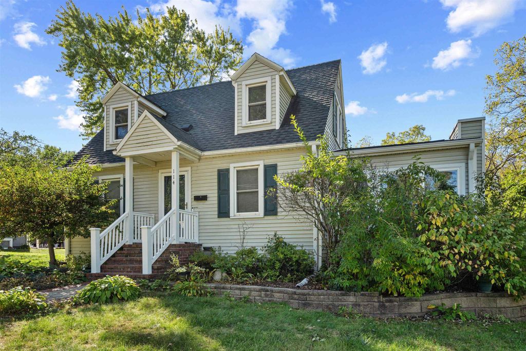 114 Hanna Boulevard, Waterloo, IA 50701