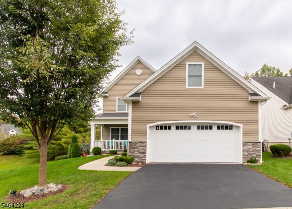 2 Bluffs Ct, Hamburg Boro, NJ 07419 — exterior